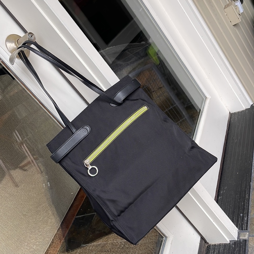 Cole Haan sporty shoulder bag / purse black - Picture 2 of 16